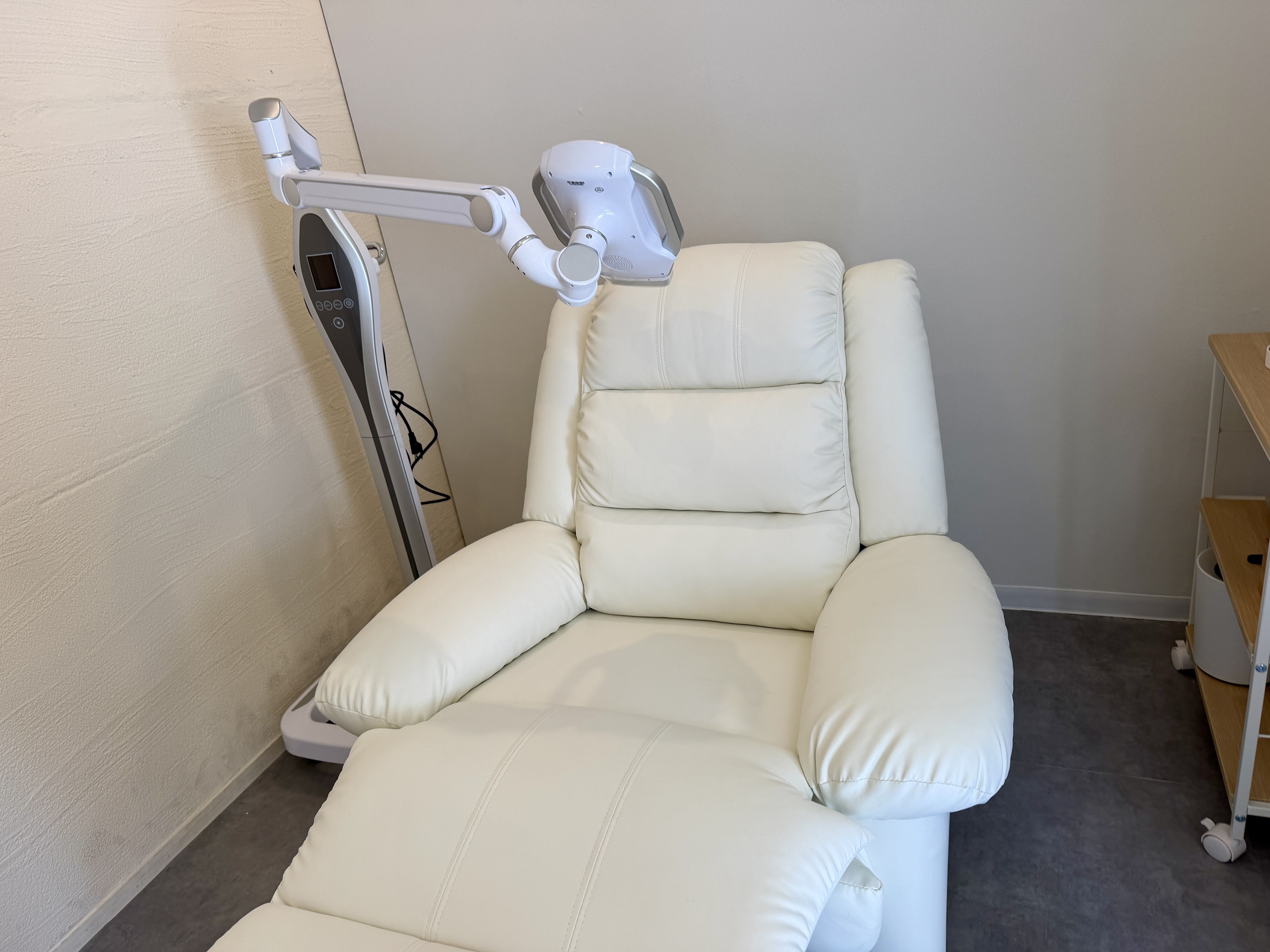 REMODE横浜上大岡店 ホワイトニング施術スペース